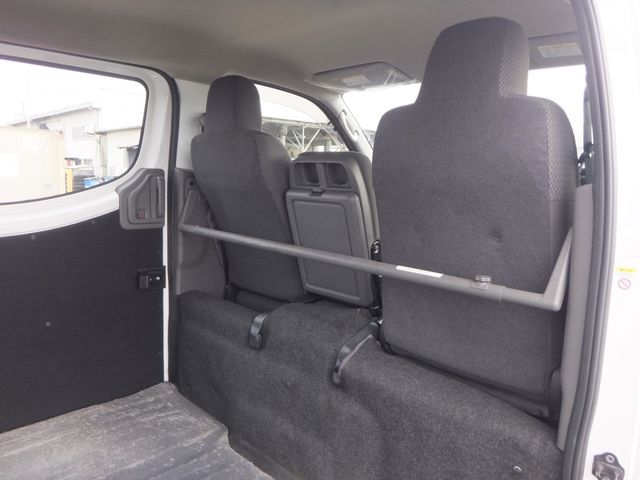 NISSAN NV350 CARAVAN 4WD 2021 Image 31