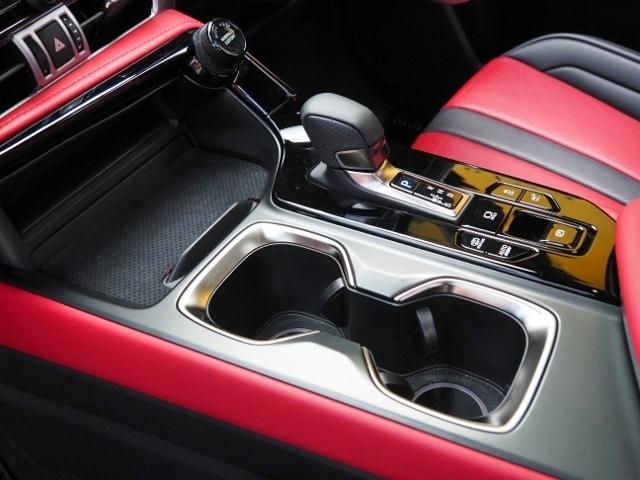 TOYOTA LEXUS NX450H+ AWD 2023 Image 31