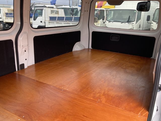 NISSAN CARAVANVAN 1.25T 2WD 2022 Image 31