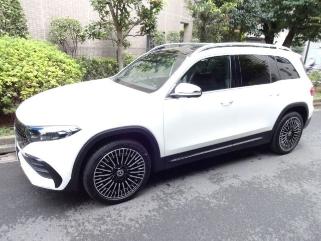 MERCEDES BENZ EQB 2024 Image 31