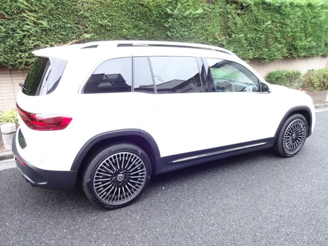 MERCEDES BENZ EQB 2024 Image 31