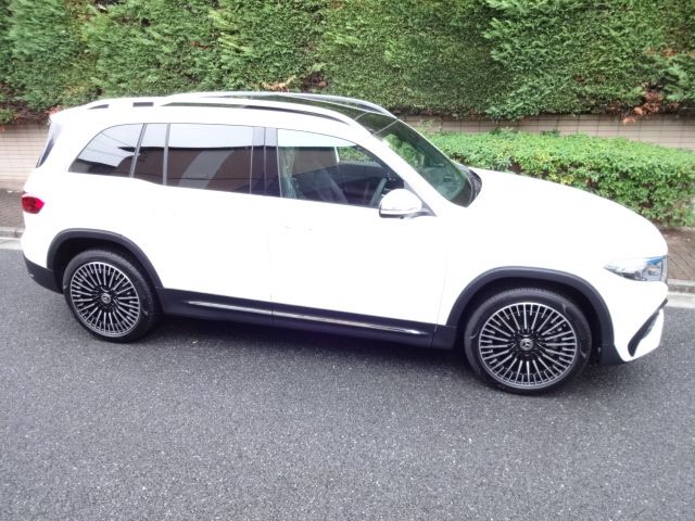 MERCEDES BENZ EQB 2024 Image 31