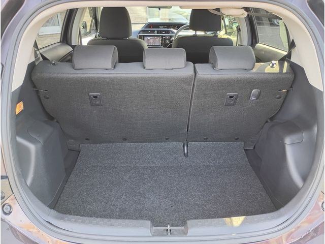 TOYOTA AQUA 2016 Image 31