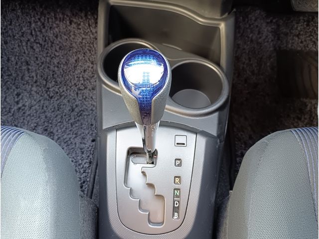 TOYOTA AQUA 2016 Image 31