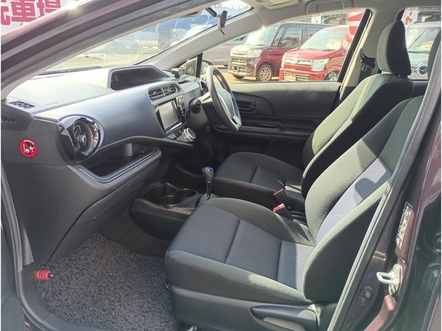 TOYOTA AQUA 2016 Image 31