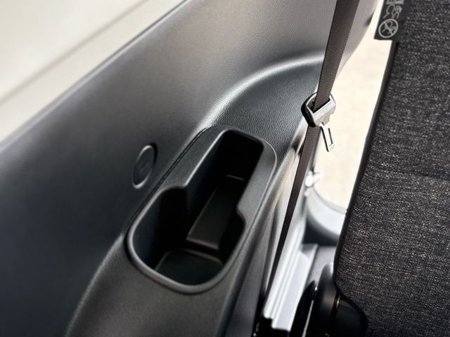 TOYOTA SIENTA HYBRID 2025 Image 31