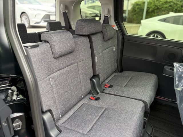 TOYOTA SIENTA HYBRID 2025 Image 31