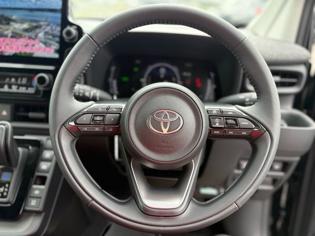 TOYOTA SIENTA HYBRID 2025 Image 31