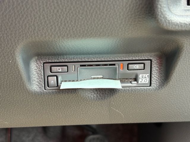 TOYOTA SIENTA HYBRID 2025 Image 31