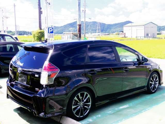 TOYOTA PRIUS ALPHA 2015 Image 31