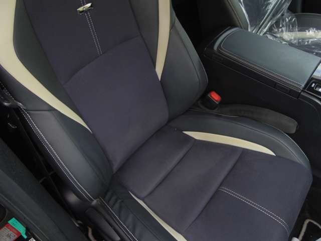 TOYOTA PRIUS ALPHA 2015 Image 31