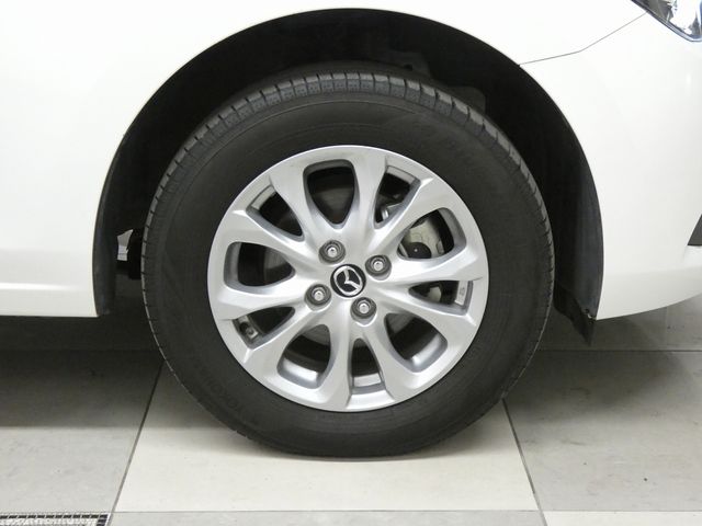 MAZDA DEMIO 4WD 2016 Image 31