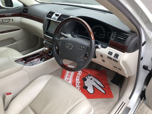 TOYOTA LEXUS LS600H 2011 Image 31