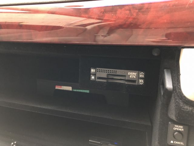 TOYOTA LEXUS LS600H 2011 Image 31