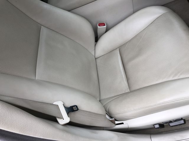 TOYOTA LEXUS LS600H 2011 Image 31