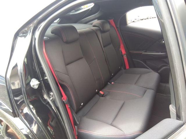 HONDA CIVIC HATCHBACK 2016 Image 31