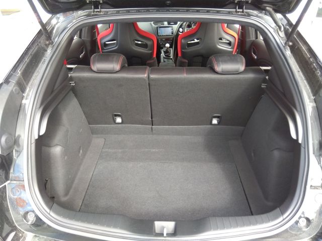 HONDA CIVIC HATCHBACK 2016 Image 31