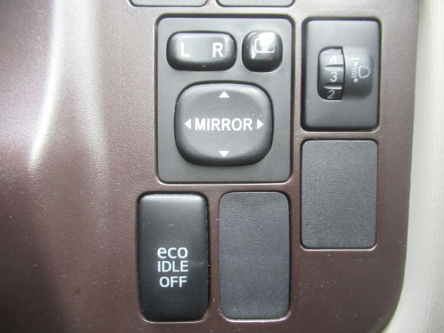 DAIHATSU BOON 2013 Image 31