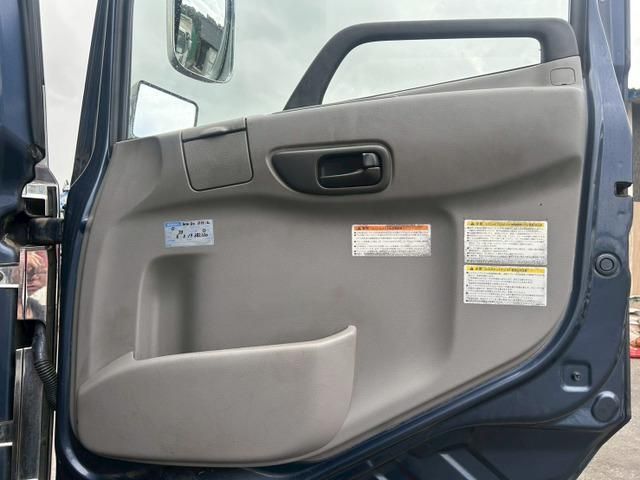 NISSAN DIESEL QUON 2014 Image 31