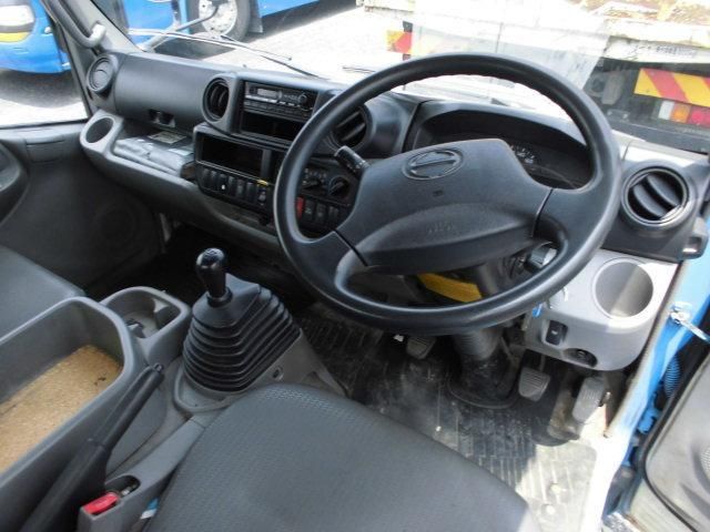 HINO DUTRO 2014 Image 31