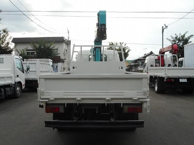 HINO DUTRO 2008 Image 31