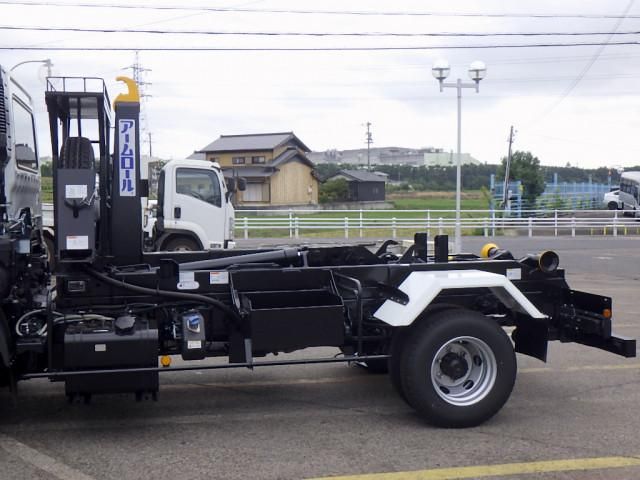 MITSUBISHI FUSOU FIGHTER 2025 Image 31