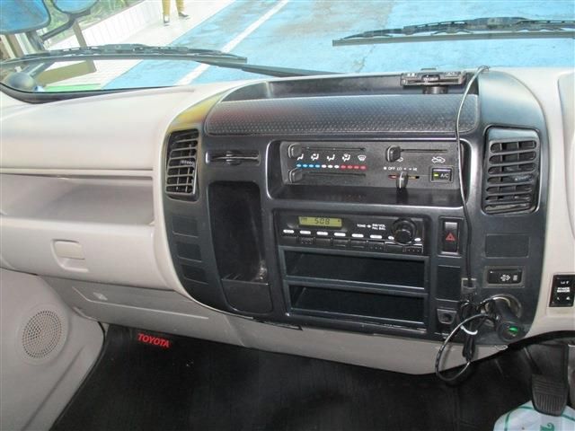 TOYOTA DYNA 2008 Image 31