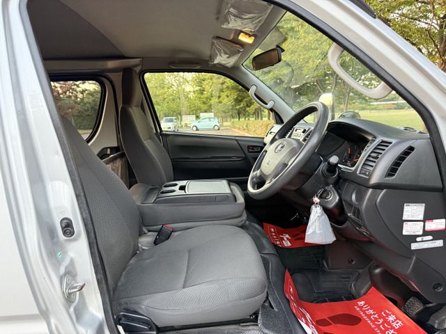 TOYOTA HIACE VAN 4WD 2014 Image 31