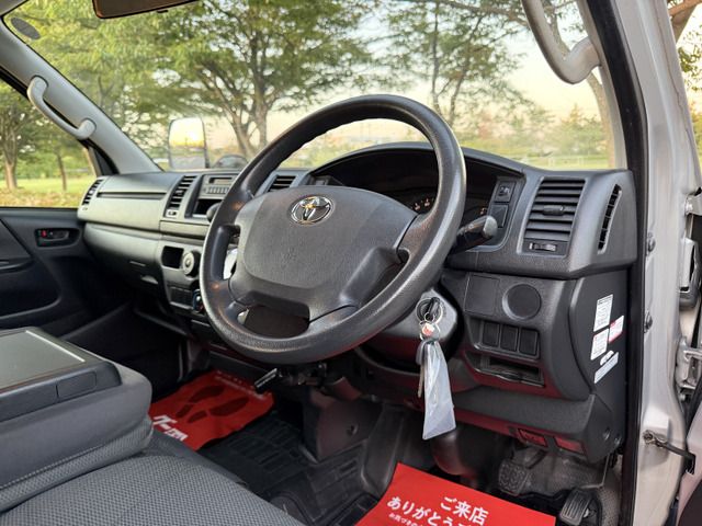 TOYOTA HIACE VAN 4WD 2014 Image 31