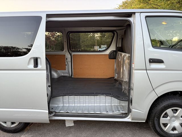 TOYOTA HIACE VAN 4WD 2014 Image 31