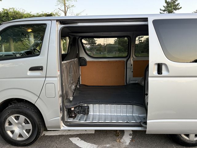 TOYOTA HIACE VAN 4WD 2014 Image 31