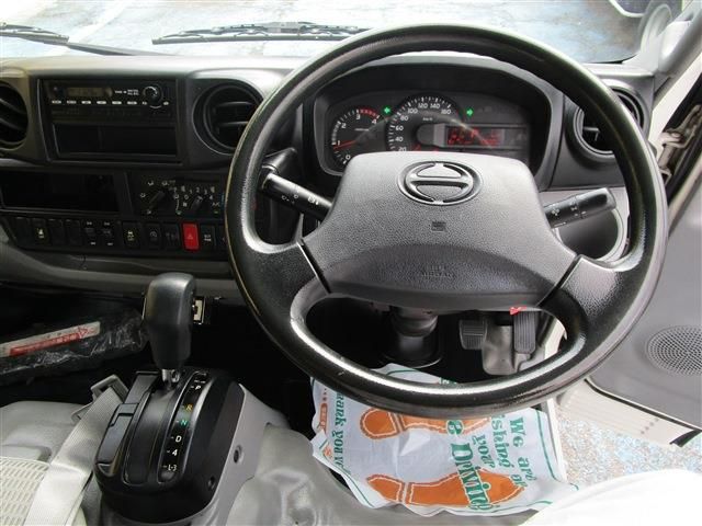 HINO DUTRO 2016 Image 31