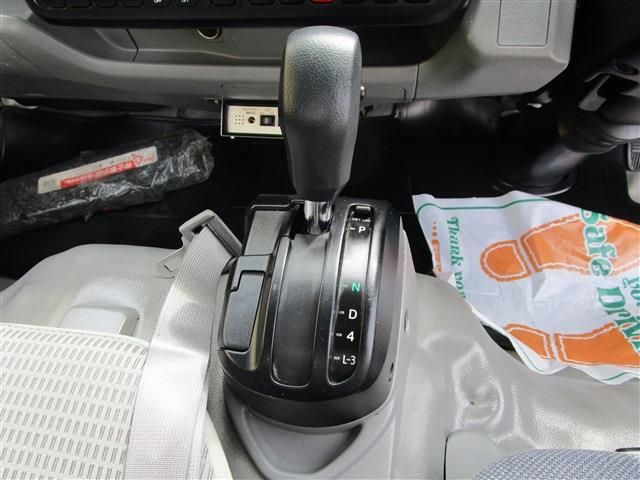 HINO DUTRO 2016 Image 31