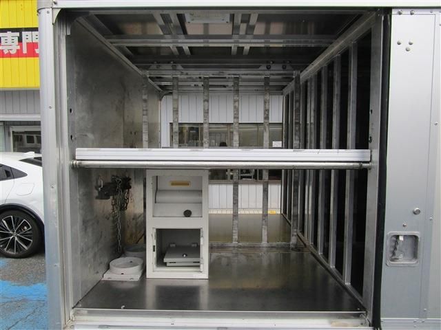 HINO DUTRO 2016 Image 31