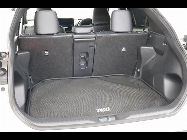 TOYOTA YARIS CROSS HYBRID 2024 Image 31