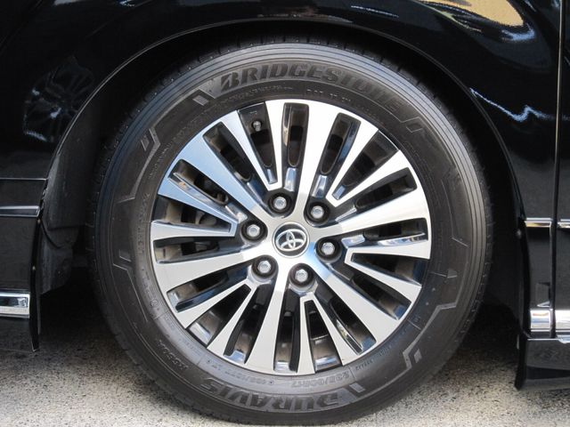 TOYOTA GRANACE 2020 Image 31