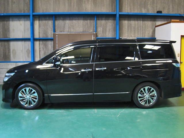 NISSAN ELGRAND 2014 Image 31