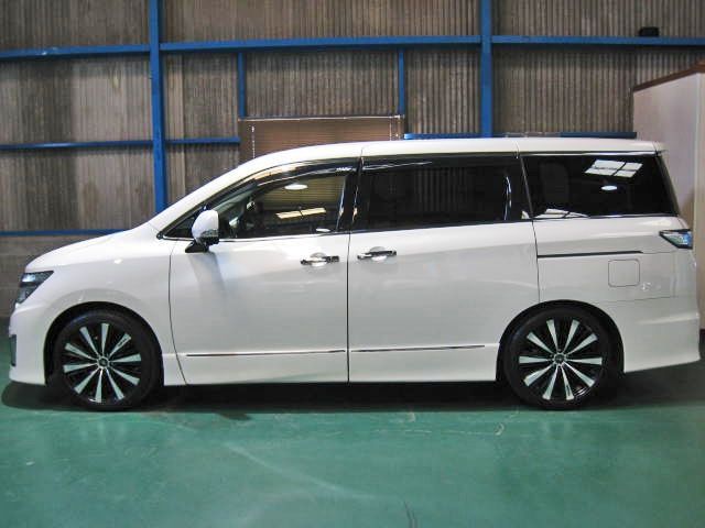 NISSAN ELGRAND 2014 Image 31