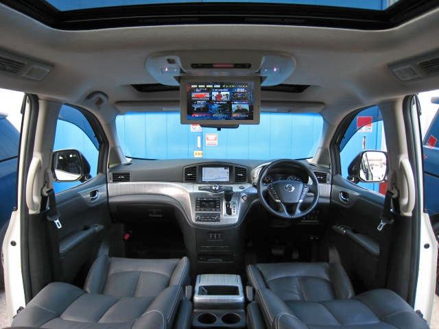 NISSAN ELGRAND 2014 Image 31