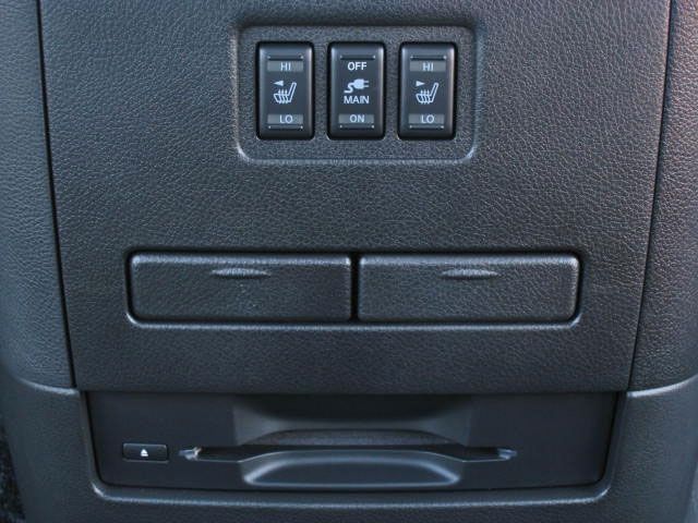 NISSAN ELGRAND 2014 Image 31