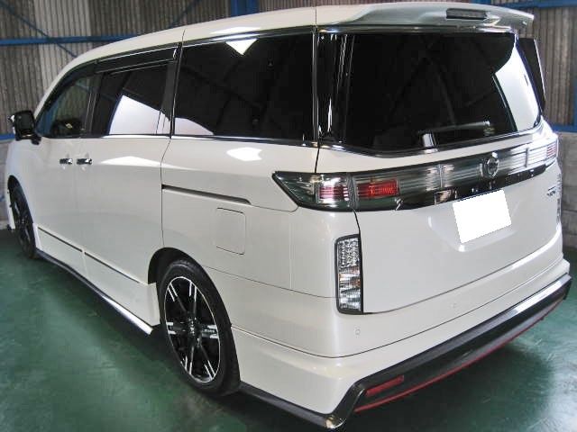 NISSAN ELGRAND 2015 Image 31