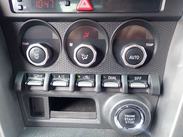 TOYOTA 86 2012 Image 31