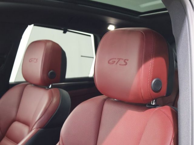 PORSCHE MACAN 2023 Image 31