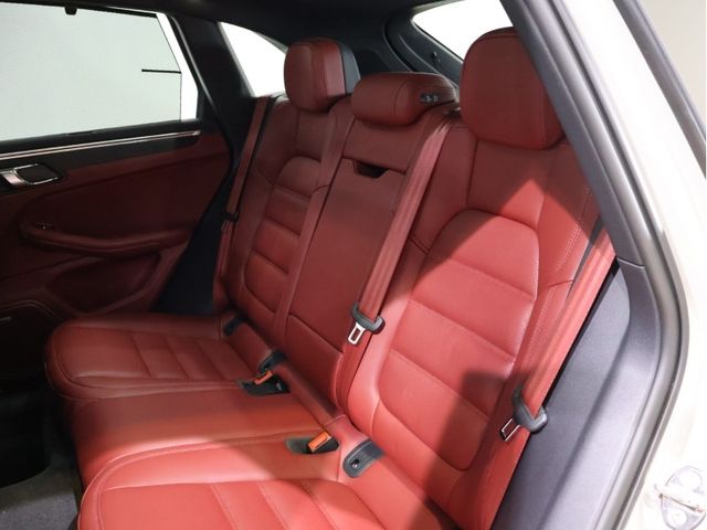 PORSCHE MACAN 2023 Image 31