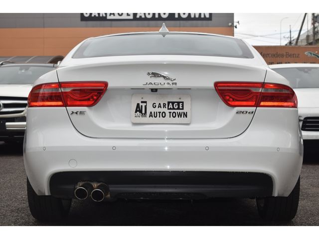 JAGUAR XESERIES 2018 Image 31