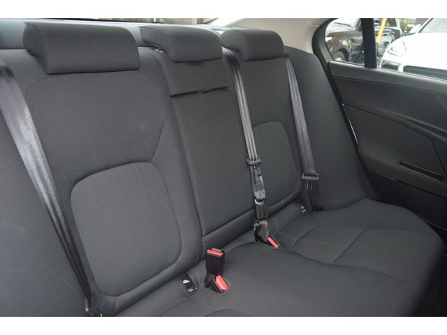 JAGUAR XESERIES 2018 Image 31