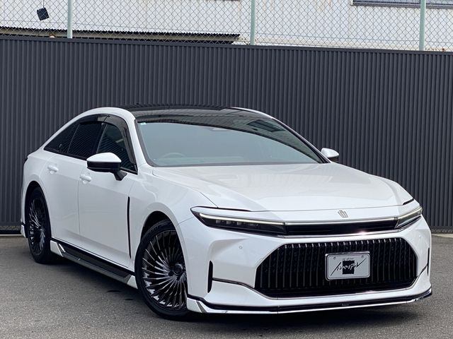 TOYOTA CROWN SEDAN HYBRID 2024 Image 31