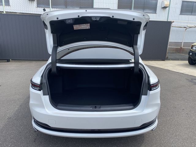 TOYOTA CROWN SEDAN HYBRID 2024 Image 31