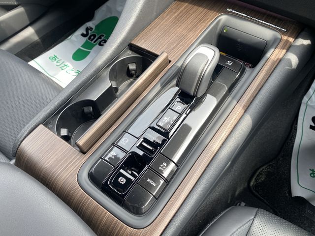 TOYOTA CROWN SEDAN HYBRID 2024 Image 31