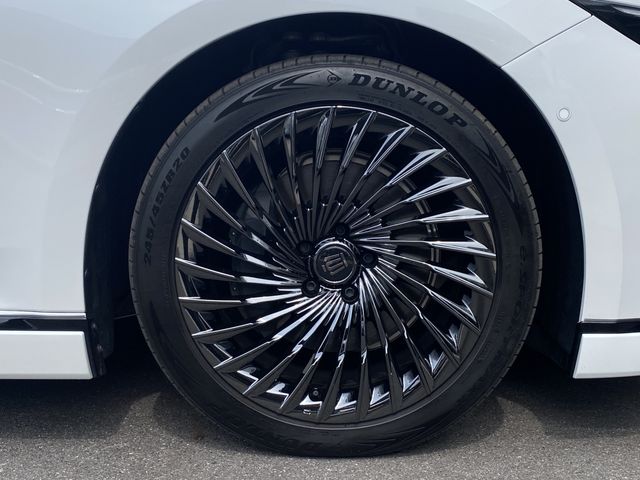 TOYOTA CROWN SEDAN HYBRID 2024 Image 31